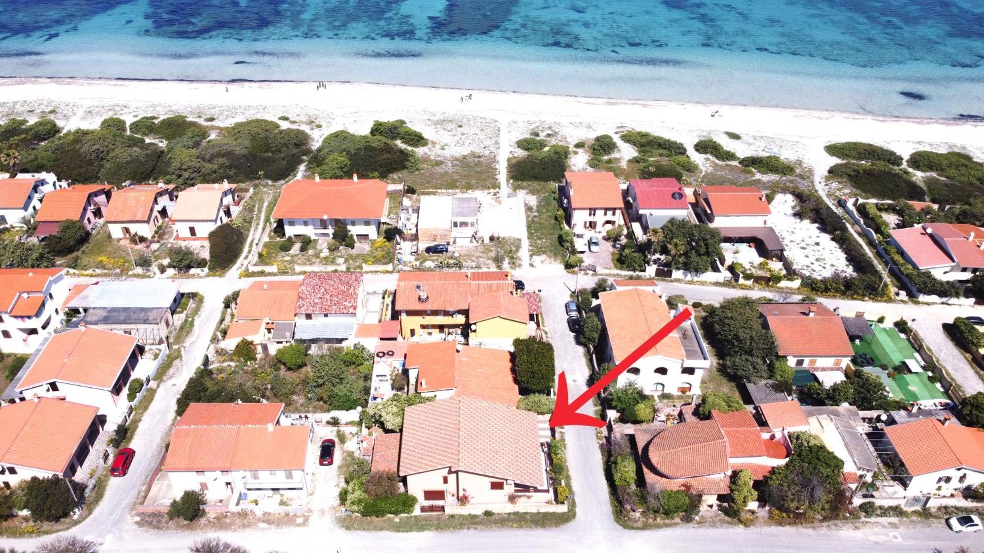 Villa Luigi Putzu Idu Bagian luar foto